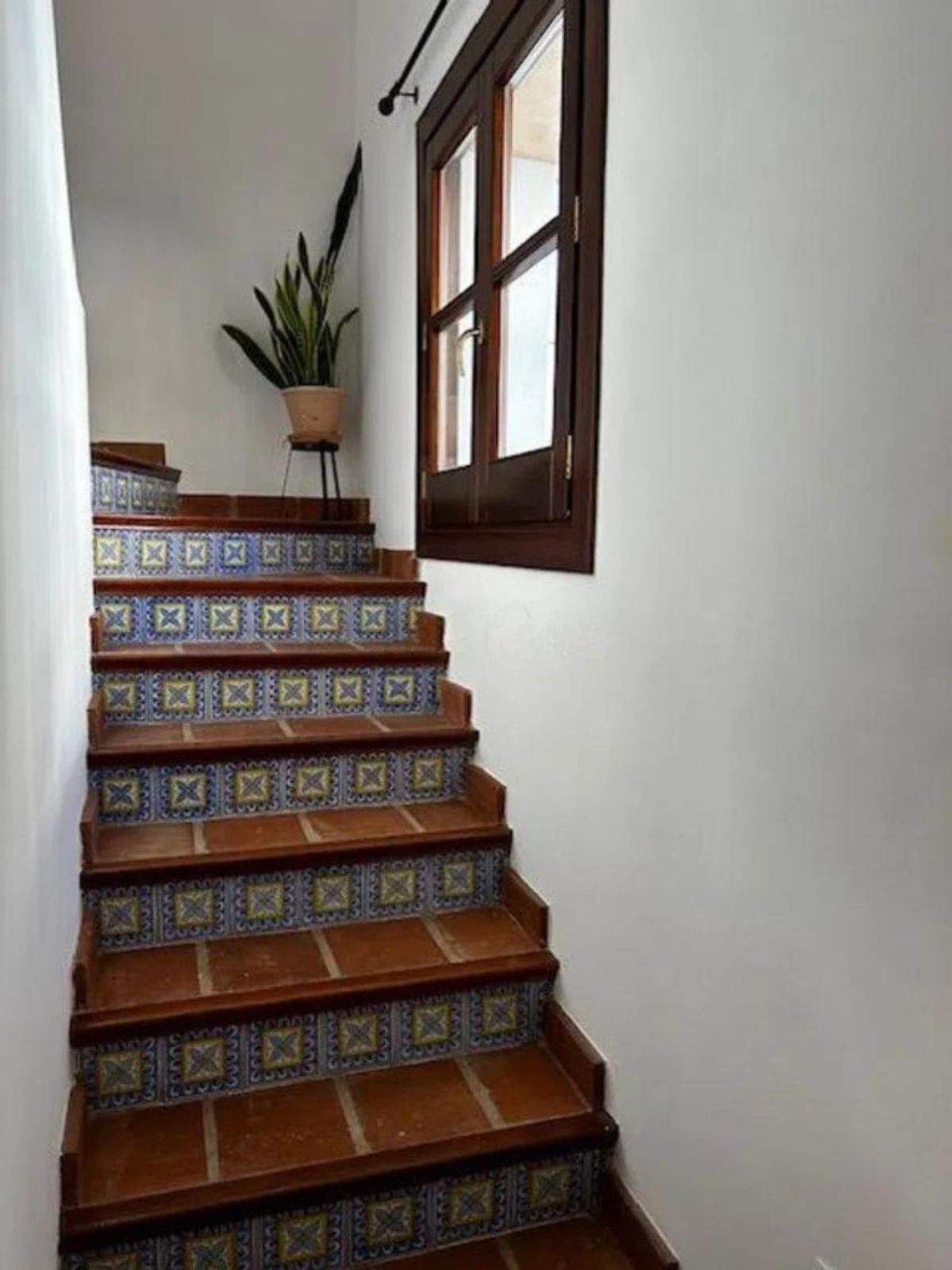 2 Bed Townhouse for sale in Benahavís Costa Del Sol, Málaga, Spain
