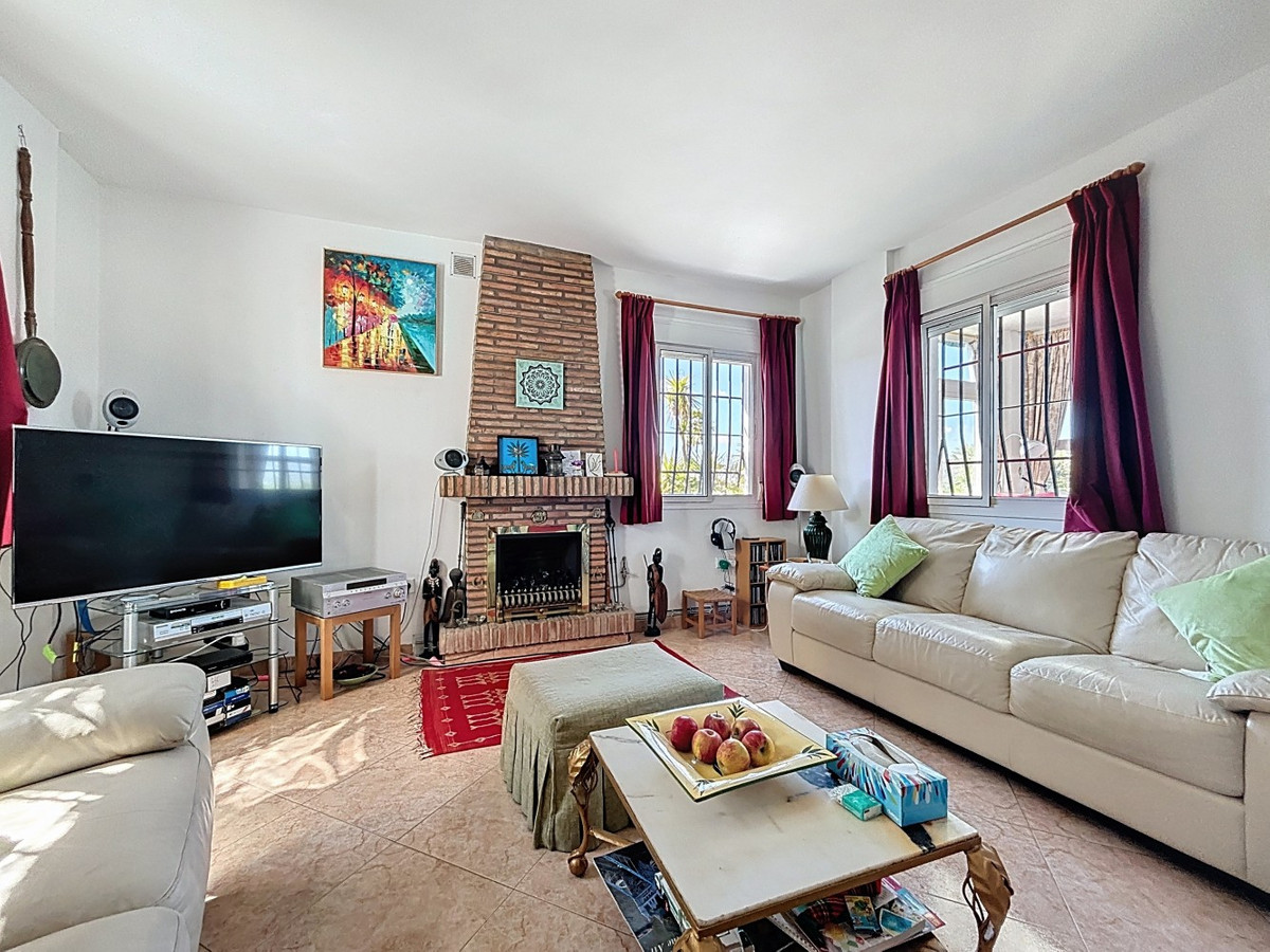 Se vende Villa - Chalet de 5 dormitorios en Costa Del Sol East, Málaga, España