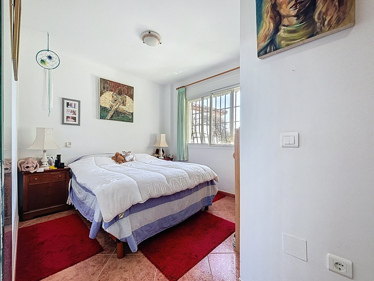 Se vende Villa - Chalet de 5 dormitorios en Costa Del Sol East, Málaga, España