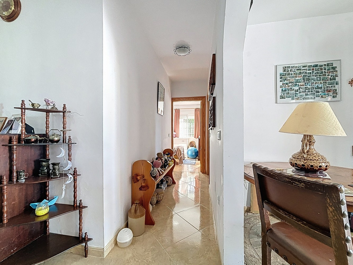Se vende Villa - Chalet de 5 dormitorios en Costa Del Sol East, Málaga, España