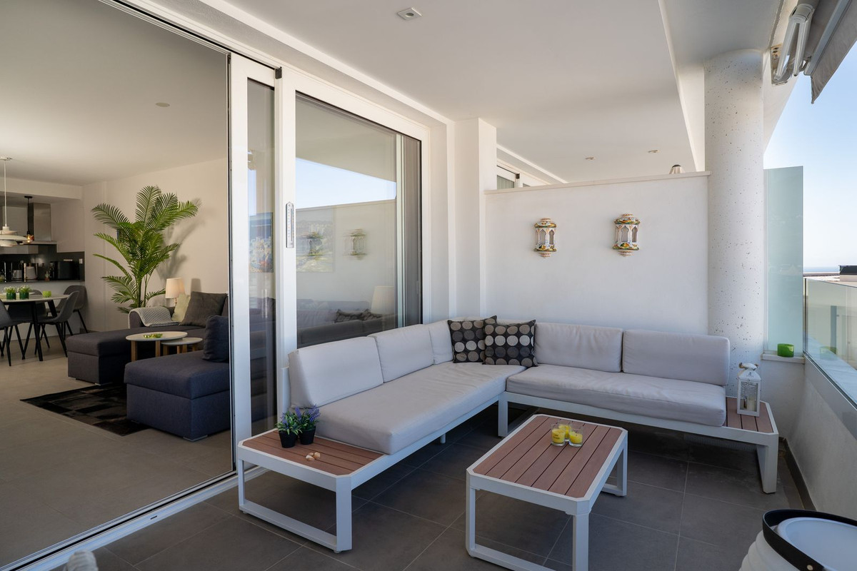 2 Bed Apartment for sale in Torreblanca Costa Del Sol, Málaga, Spain