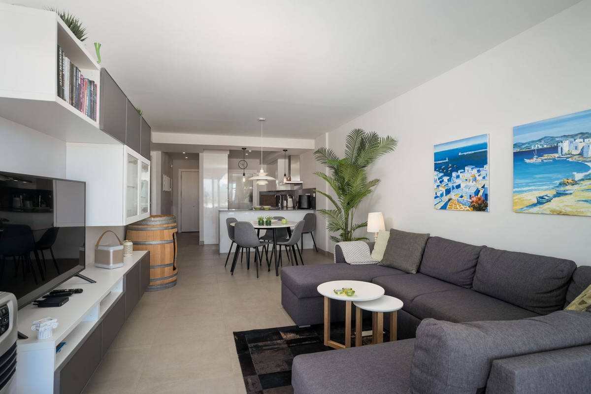 2 Bed Apartment for sale in Torreblanca Costa Del Sol, Málaga, Spain