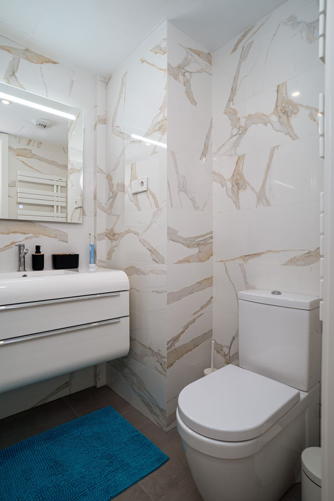 2 Bed Apartment for sale in Torreblanca Costa Del Sol, Málaga, Spain