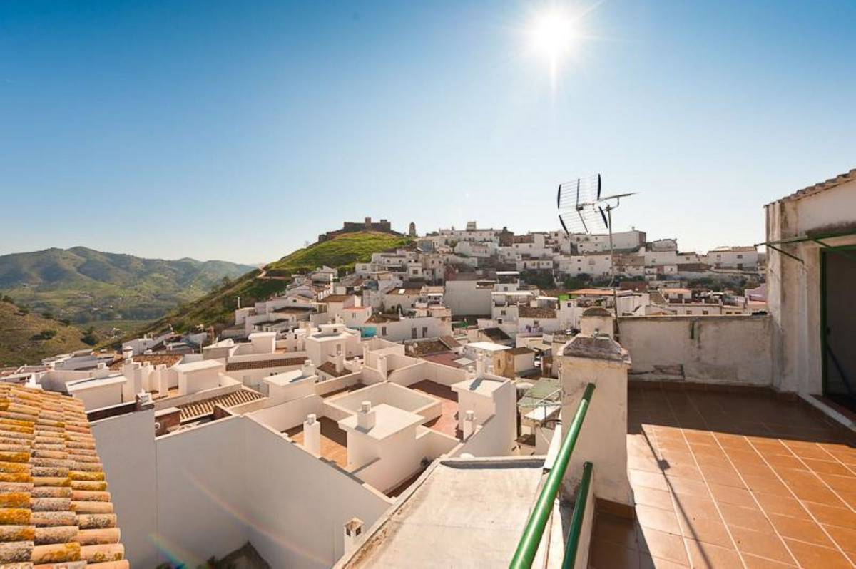 Se vende Adosada de 14 dormitorios en Costa Del Sol, Málaga, España