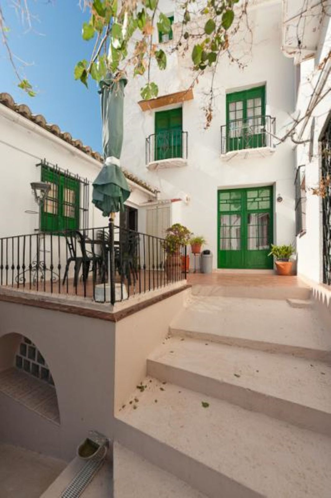 Se vende Adosada de 14 dormitorios en Costa Del Sol, Málaga, España