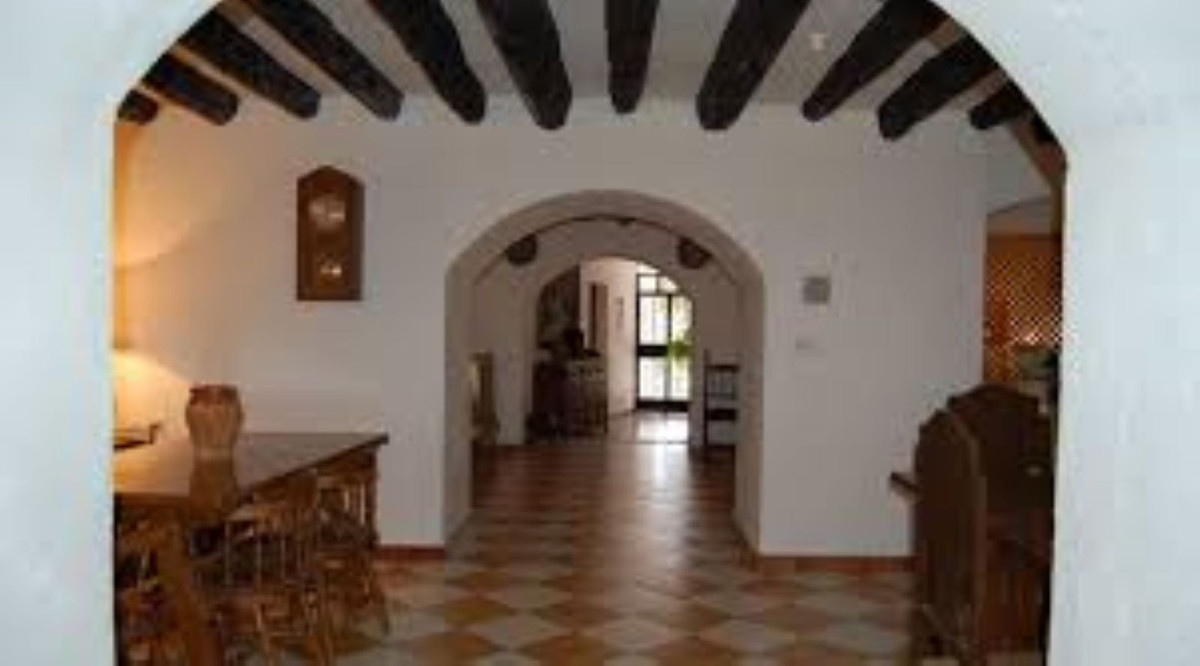 Se vende Adosada de 14 dormitorios en Costa Del Sol, Málaga, España