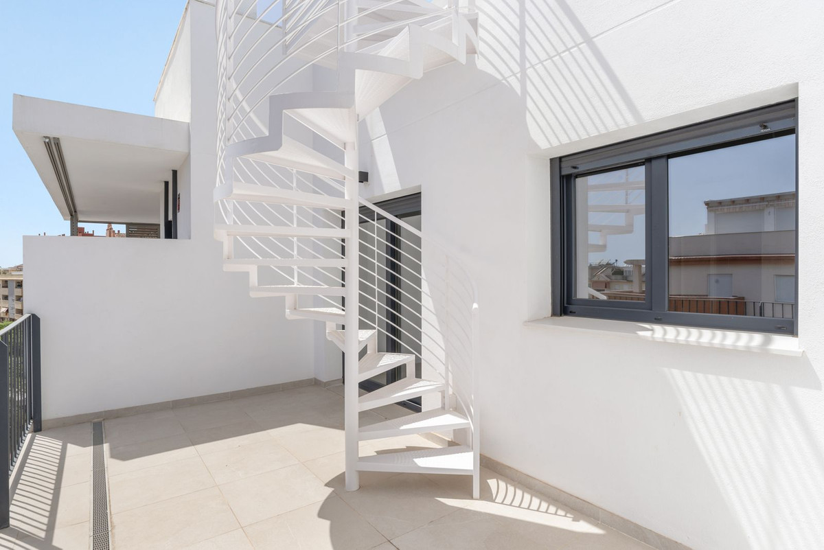 2 Bed Apartment for sale in Estepona Costa Del Sol, Málaga, Spain