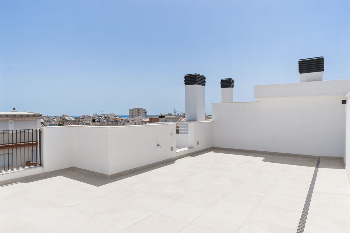 2 Bed Apartment for sale in Estepona Costa Del Sol, Málaga, Spain