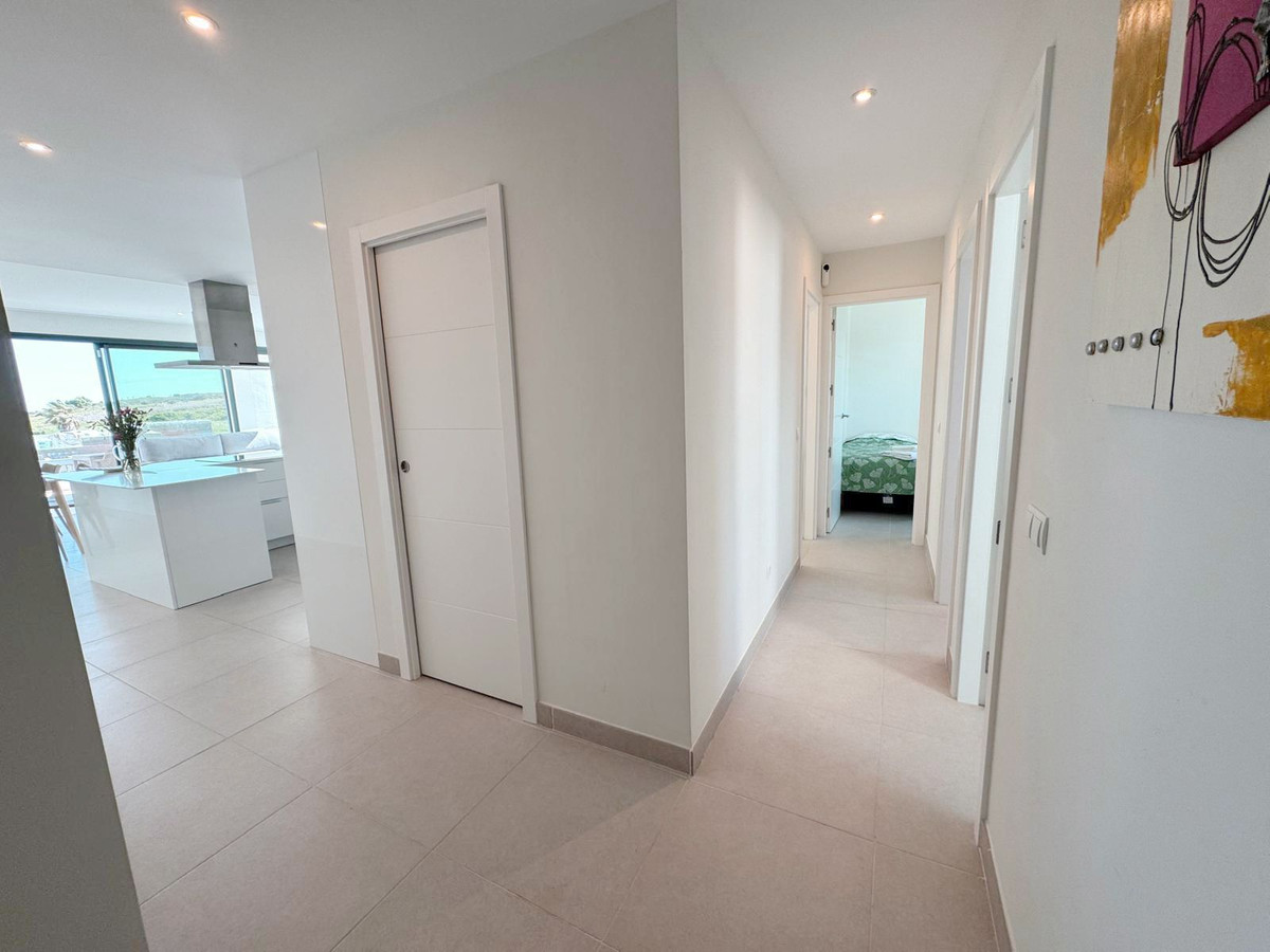 3 Bed Apartment for sale in Estepona Costa Del Sol, Málaga, Spain