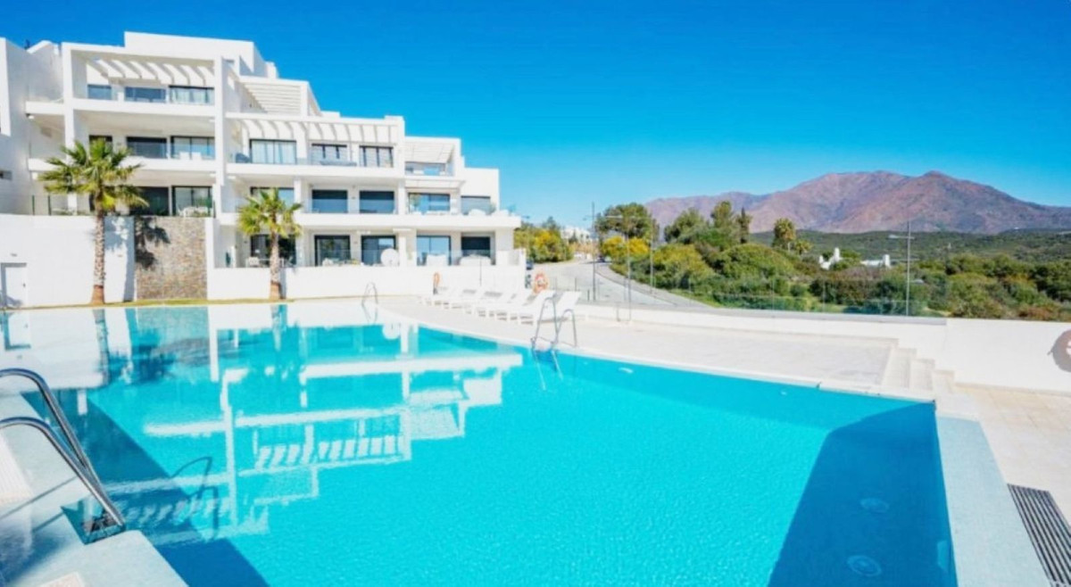 3 Bed Apartment for sale in Estepona Costa Del Sol, Málaga, Spain