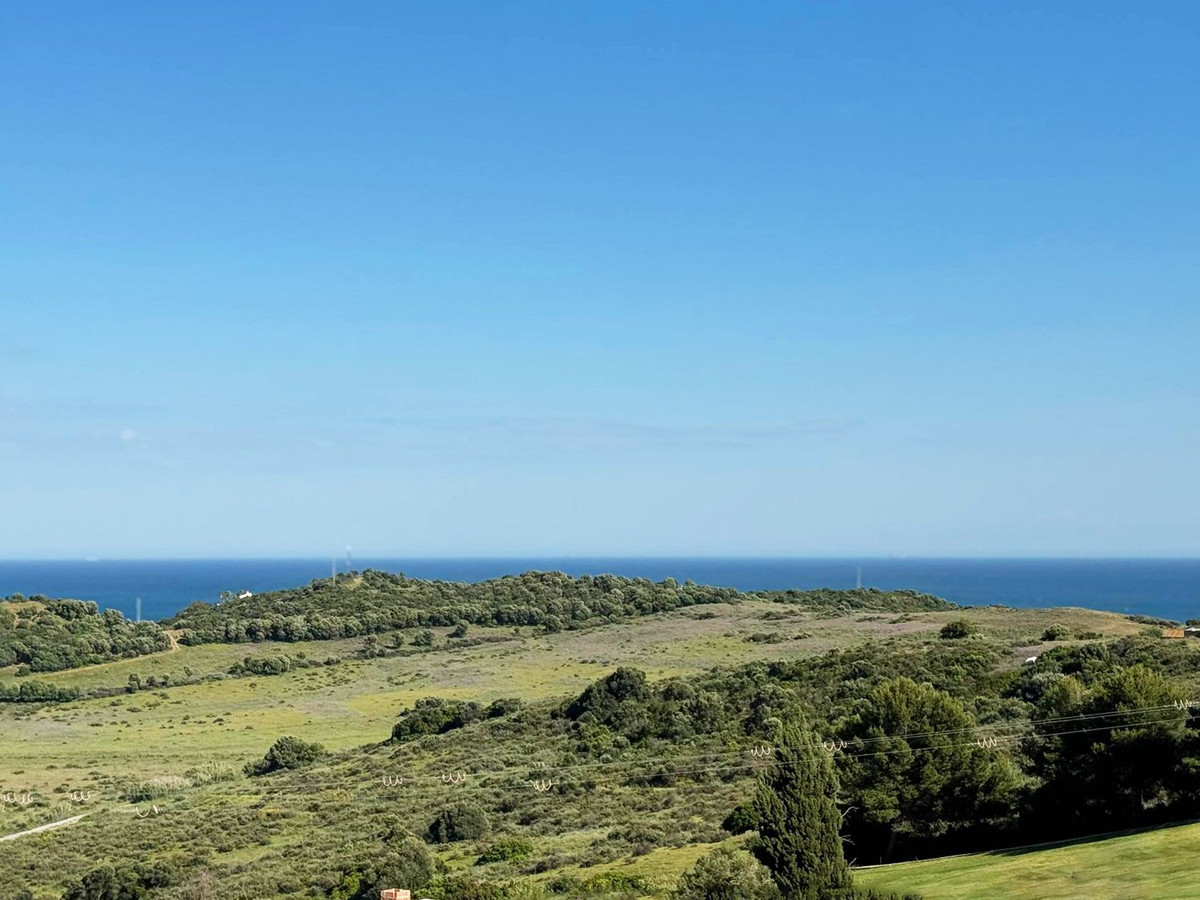 3 Bed Apartment for sale in Estepona Costa Del Sol, Málaga, Spain