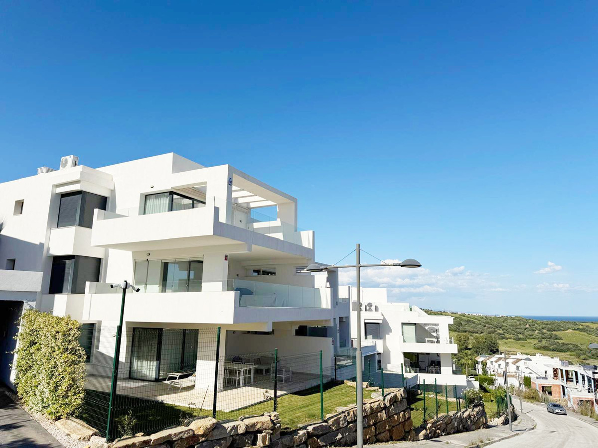 3 Bed Apartment for sale in Estepona Costa Del Sol, Málaga, Spain
