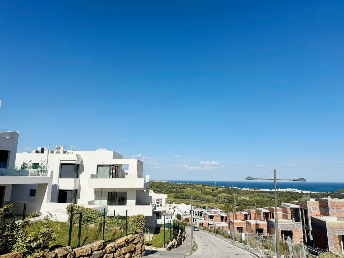 3 Bed Apartment for sale in Estepona Costa Del Sol, Málaga, Spain
