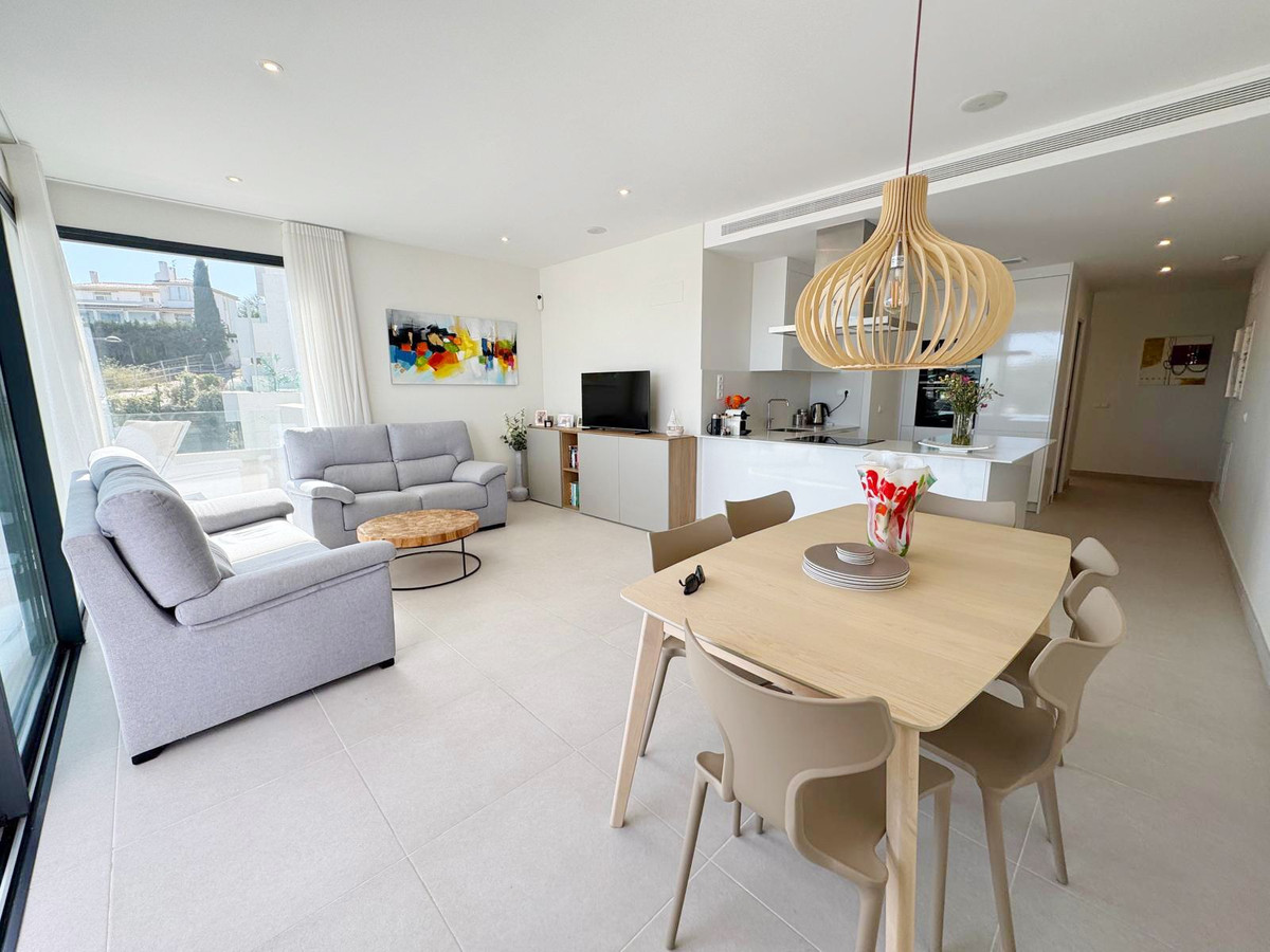 3 Bed Apartment for sale in Estepona Costa Del Sol, Málaga, Spain