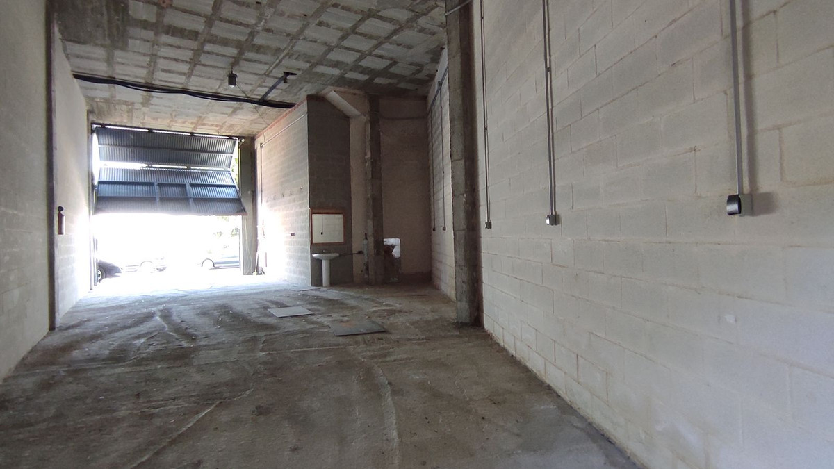 Se vende Nave industrial  en Costa Del Sol, Málaga, España