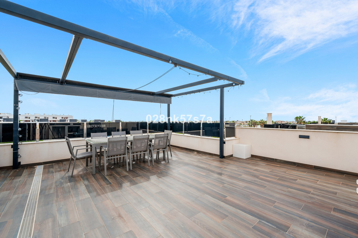 Se vende Villa - Chalet de 4 dormitorios en Costa Blanca, Alicante, España