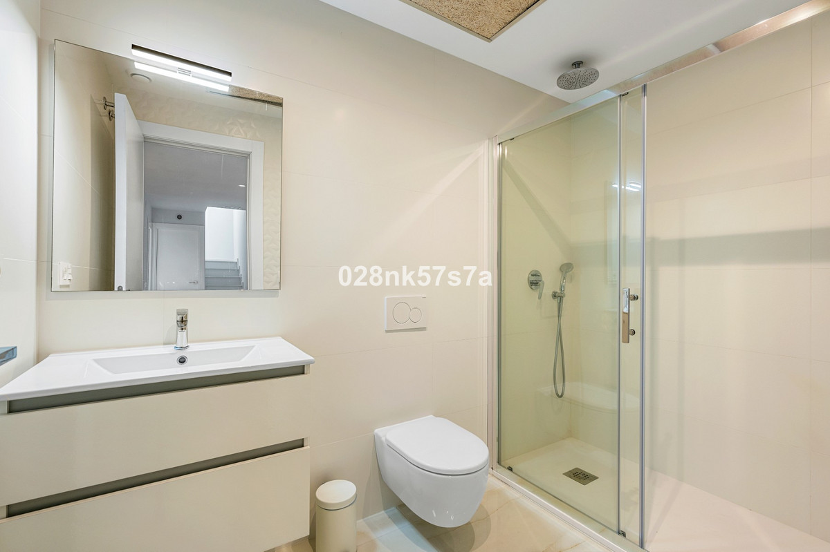 Se vende Villa - Chalet de 4 dormitorios en Costa Blanca, Alicante, España