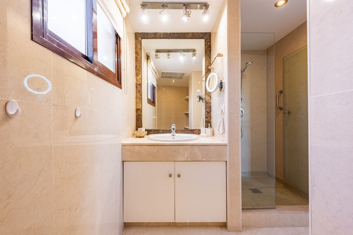 3 Bed Apartment for sale in Costalita Costa Del Sol, Málaga, Spain