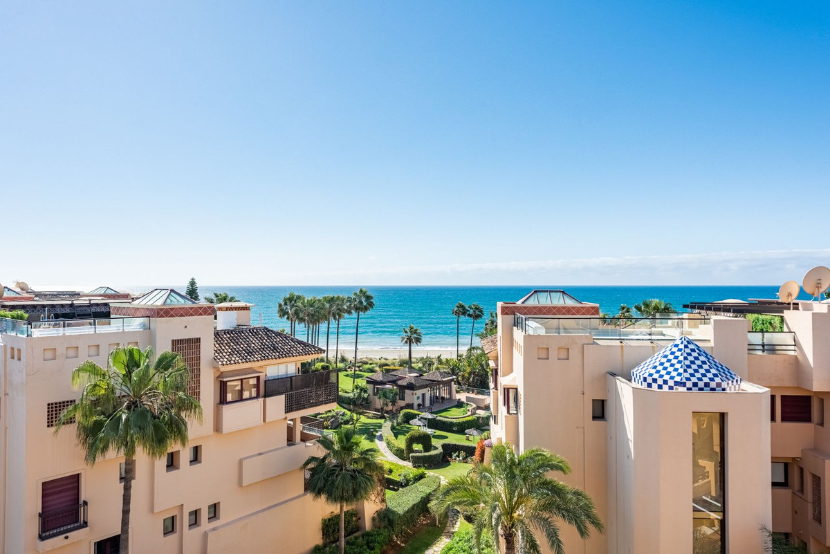 3 Bed Apartment for sale in Costalita Costa Del Sol, Málaga, Spain