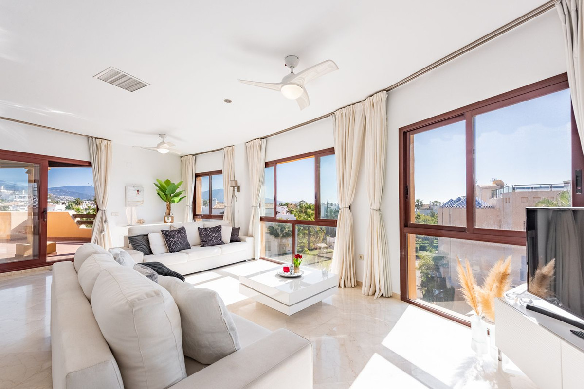 3 Bed Apartment for sale in Costalita Costa Del Sol, Málaga, Spain