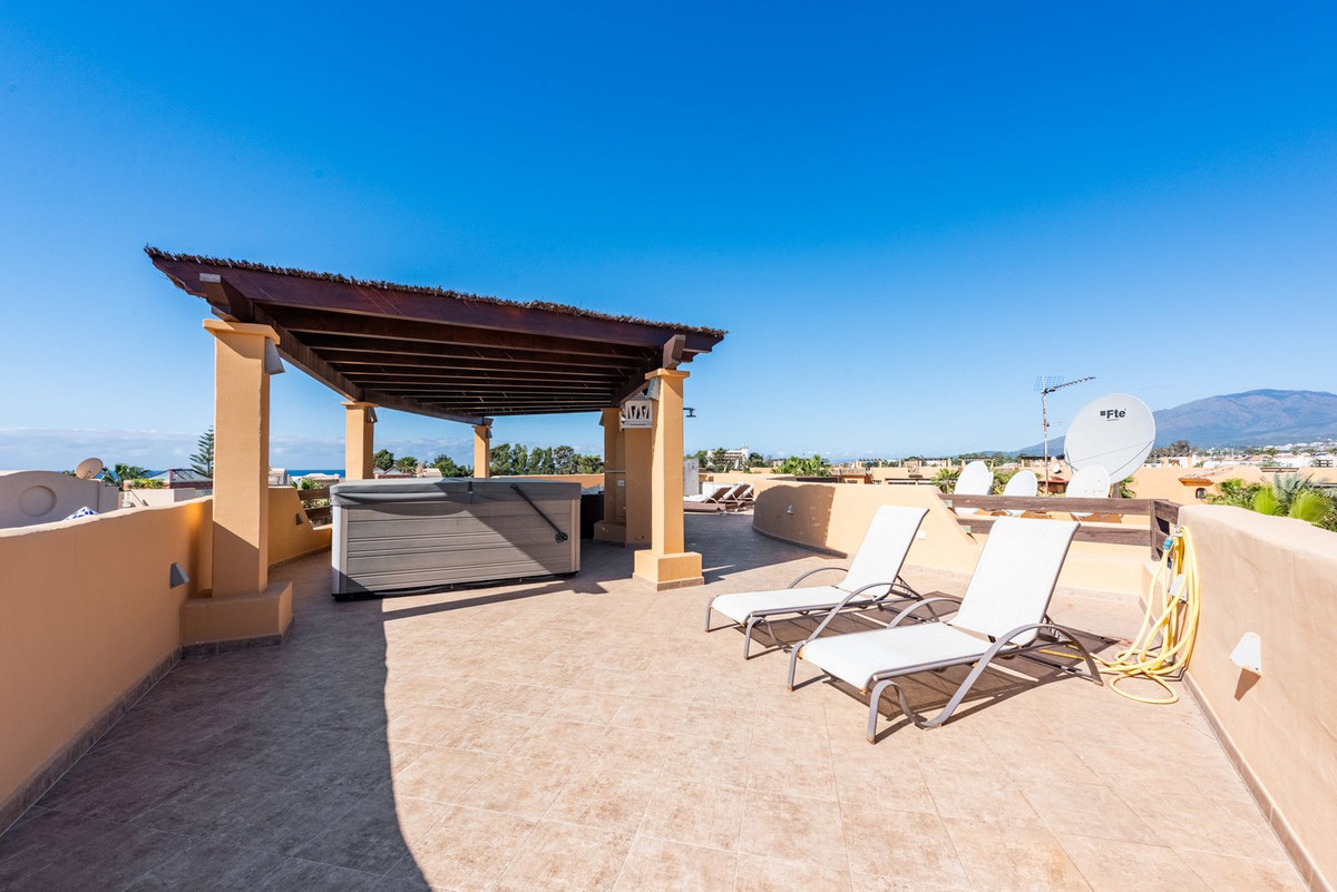 3 Bed Apartment for sale in Costalita Costa Del Sol, Málaga, Spain