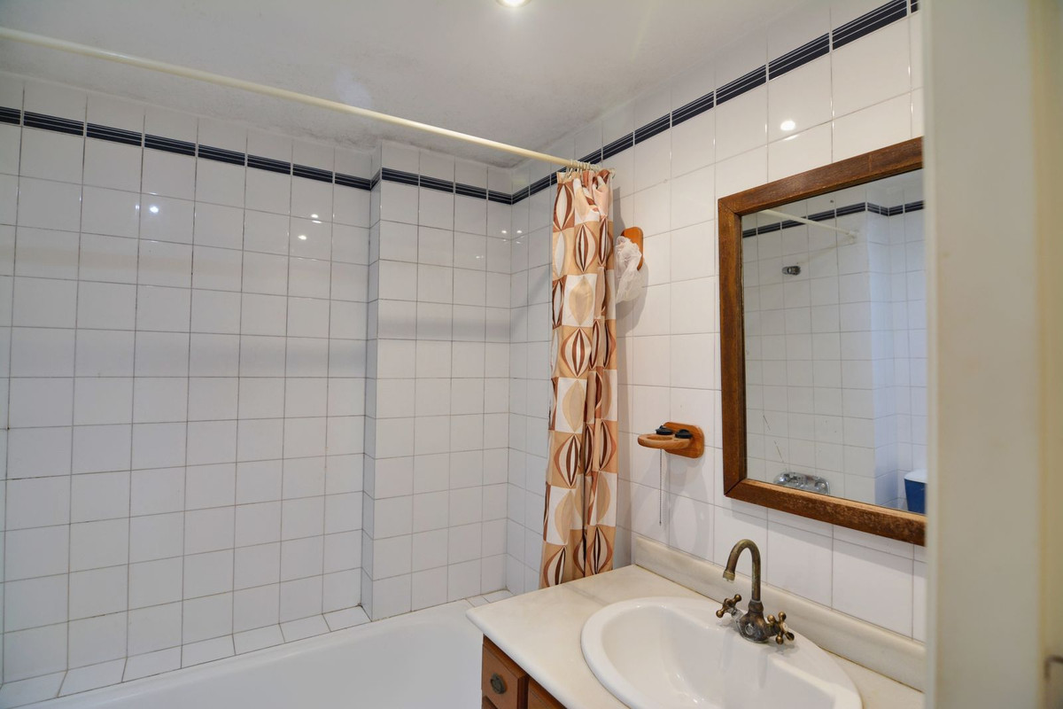 Se vende Adosada de 4 dormitorios en Costa Del Sol, Málaga, España