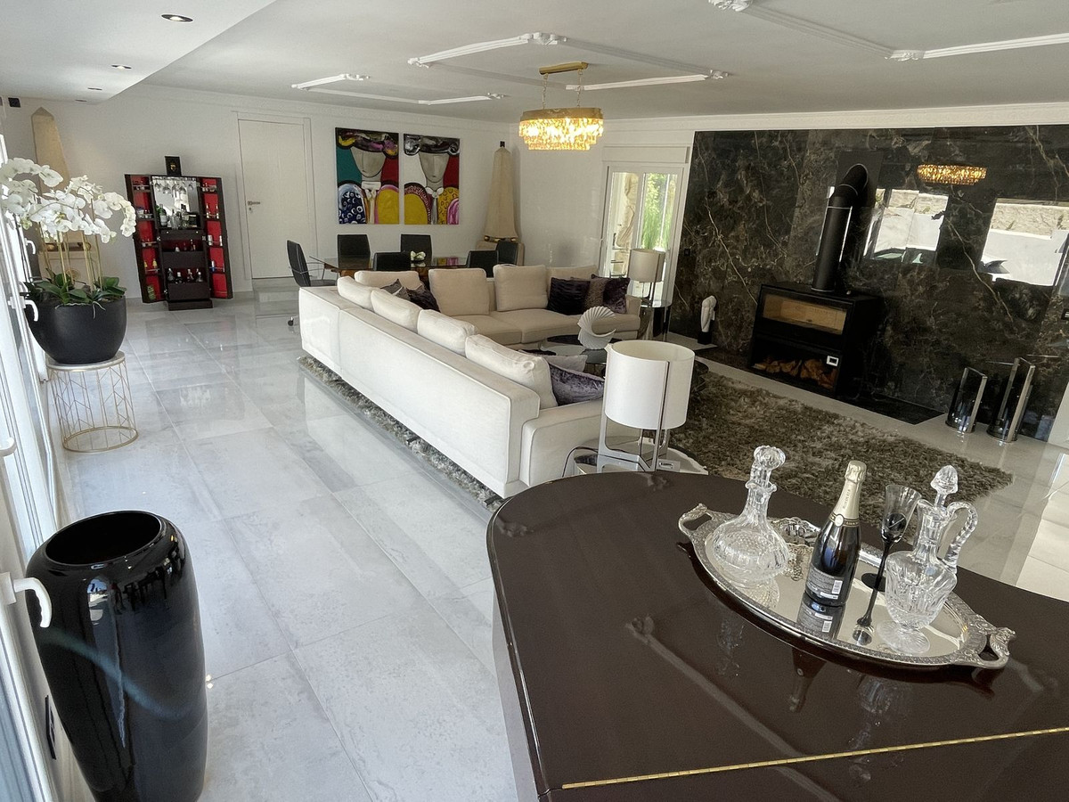 Se vende Villa - Chalet de 10 dormitorios en Costa Del Sol, Málaga, España