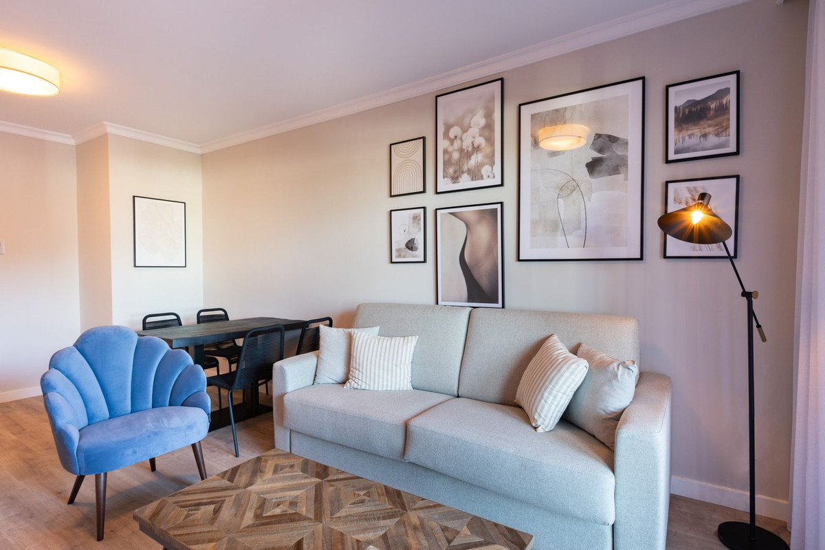 2 Bed Apartment for sale in Benahavís Costa Del Sol, Málaga, Spain