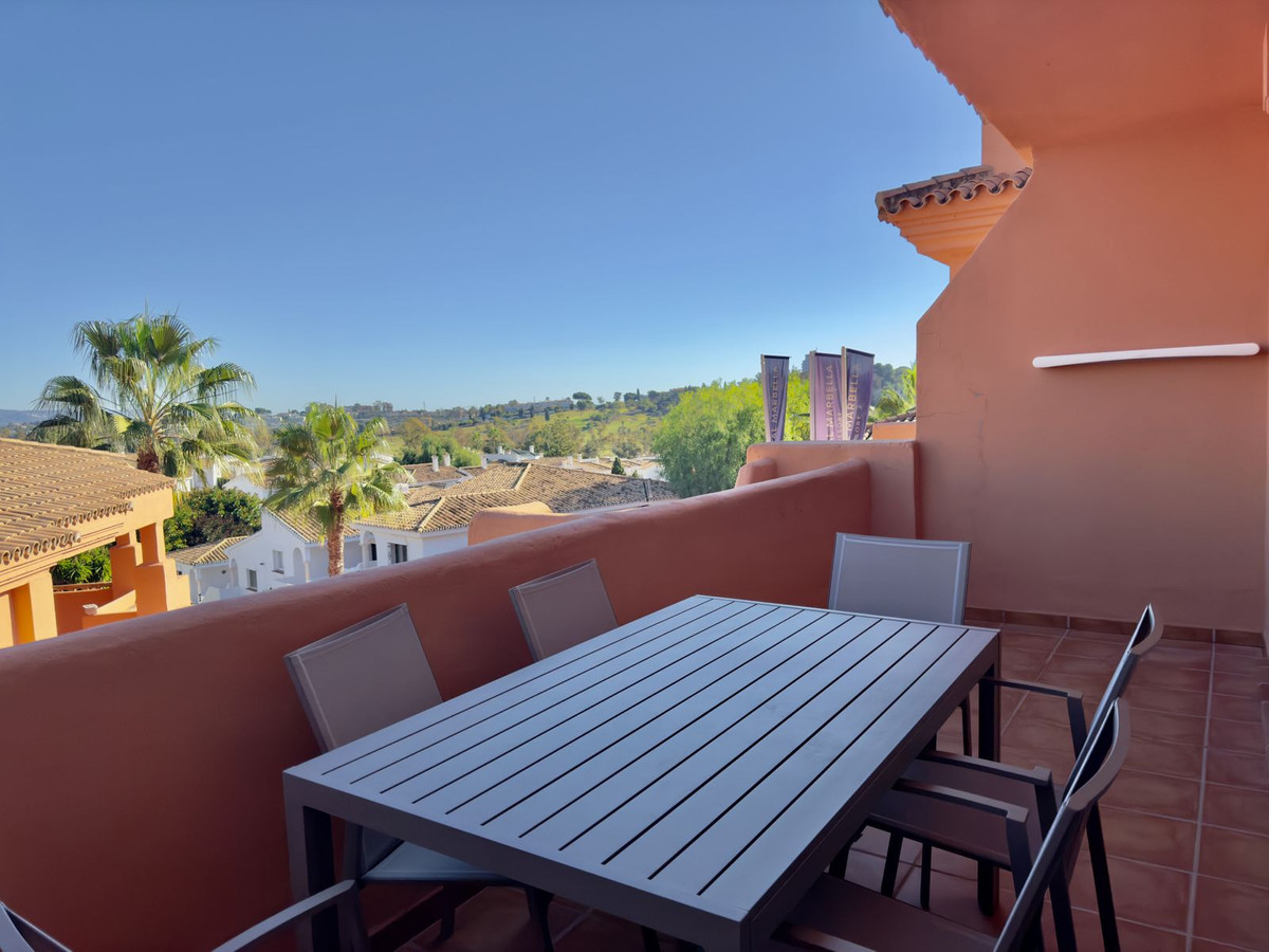 2 Bed Apartment for sale in Benahavís Costa Del Sol, Málaga, Spain