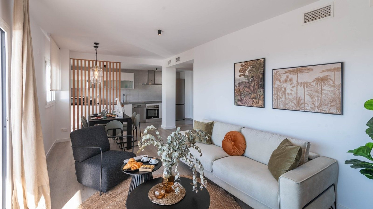 3 Bed Apartment for sale in Rincón De La Victoria Costa Del Sol East, Málaga, Spain