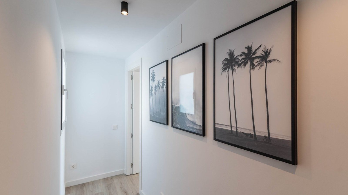 3 Bed Apartment for sale in Rincón De La Victoria Costa Del Sol East, Málaga, Spain