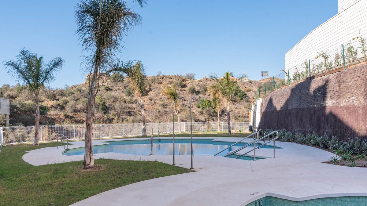 3 Bed Apartment for sale in Rincón De La Victoria Costa Del Sol East, Málaga, Spain