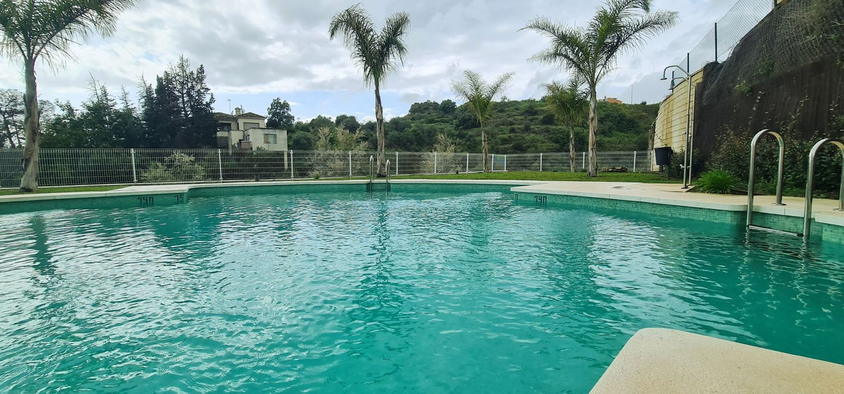 3 Bed Apartment for sale in Rincón De La Victoria Costa Del Sol East, Málaga, Spain