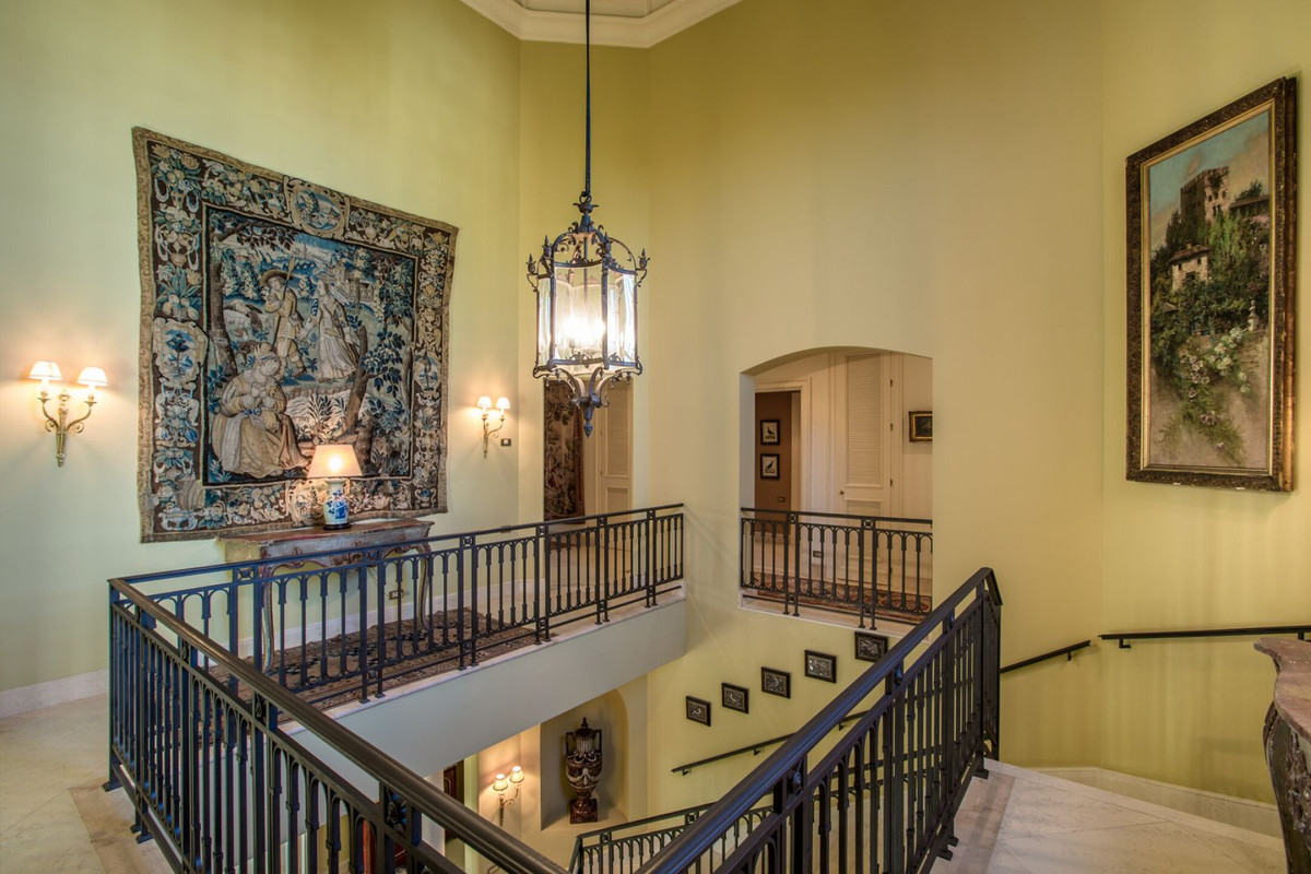 Se vende Villa - Chalet de 7 dormitorios en Costa Del Sol, Málaga, España