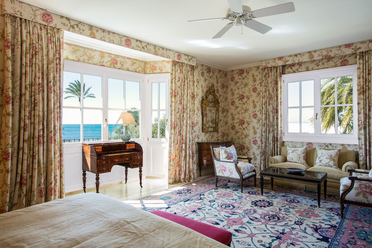 Se vende Villa - Chalet de 7 dormitorios en Costa Del Sol, Málaga, España