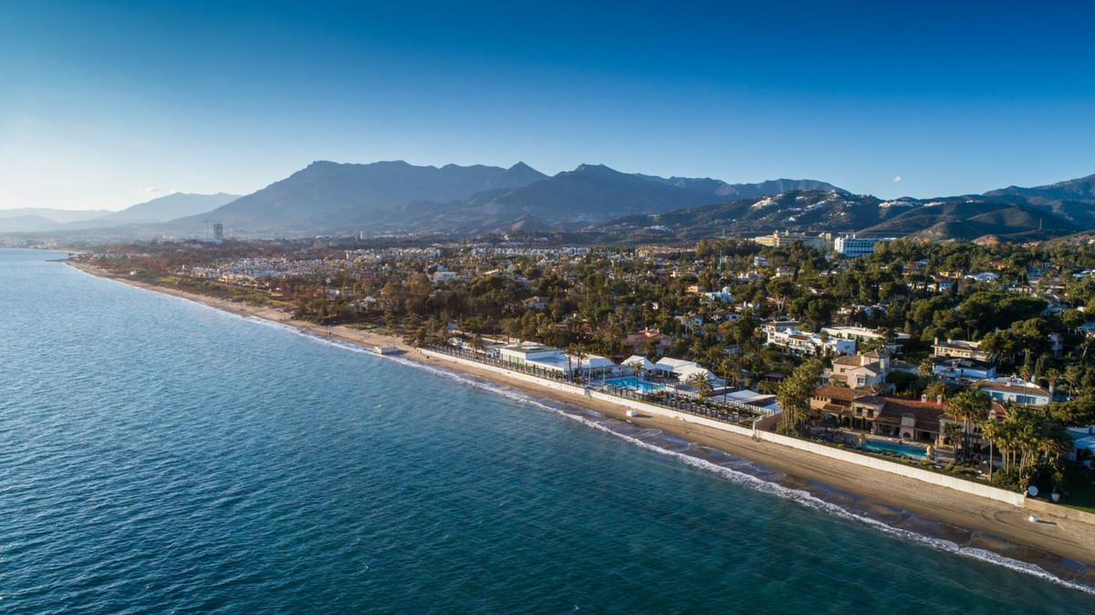 Se vende Villa - Chalet de 7 dormitorios en Costa Del Sol, Málaga, España