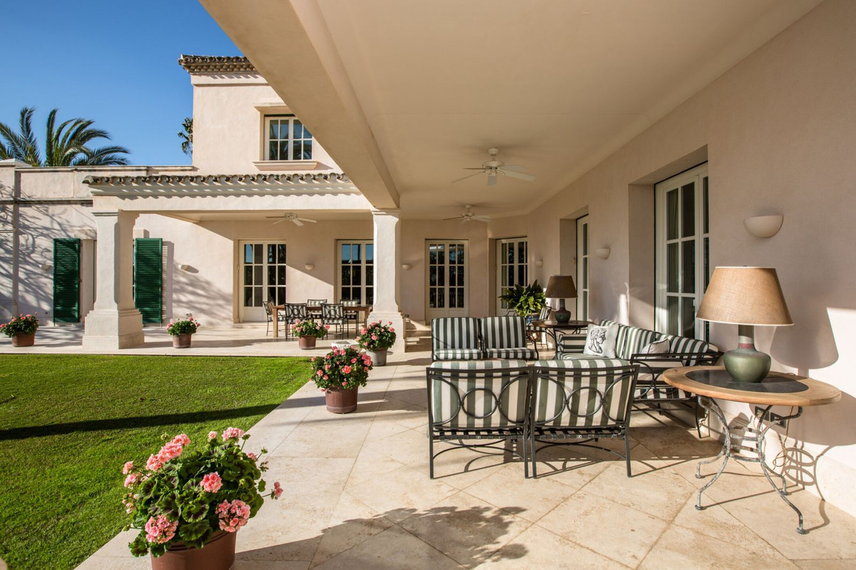 Se vende Villa - Chalet de 7 dormitorios en Costa Del Sol, Málaga, España