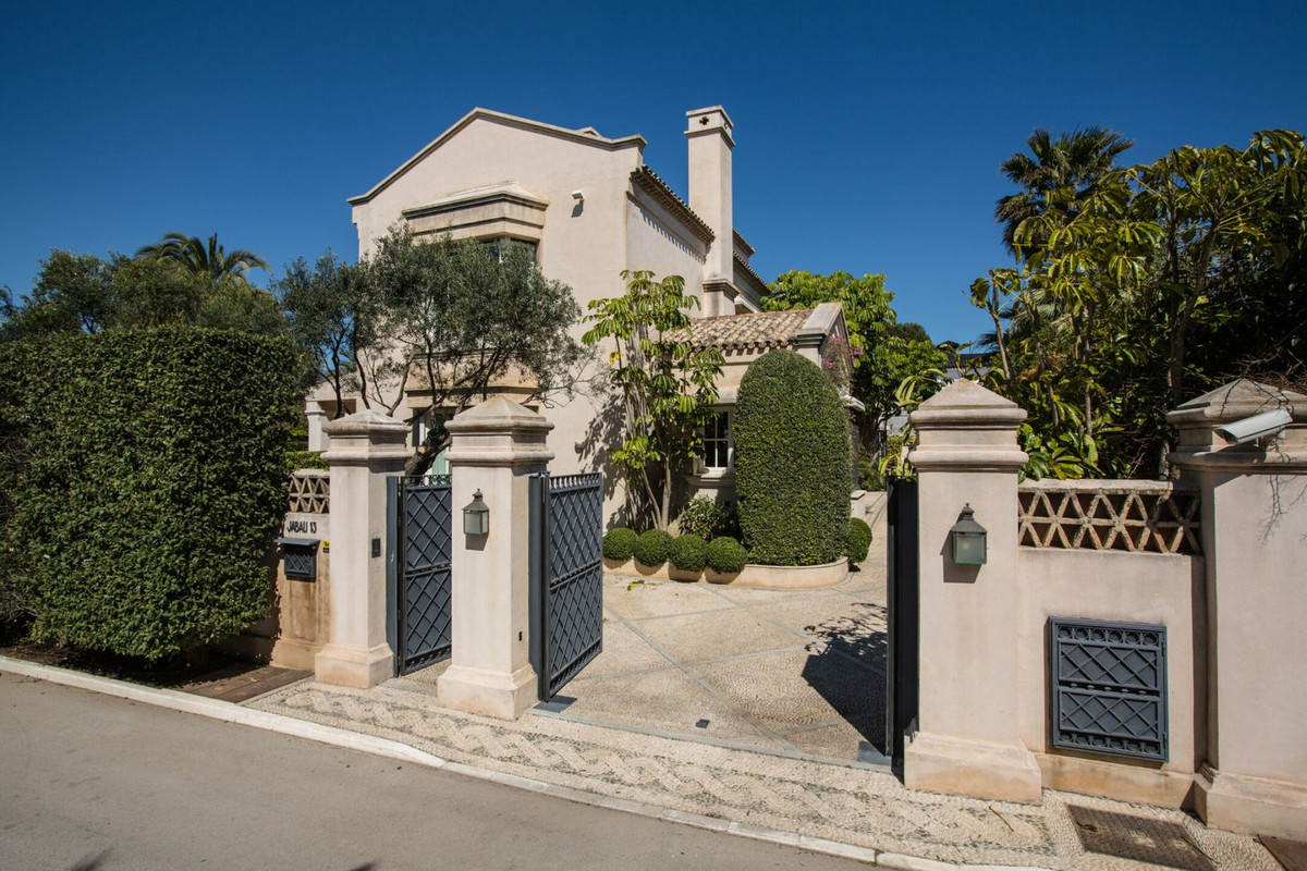 Se vende Villa - Chalet de 7 dormitorios en Costa Del Sol, Málaga, España