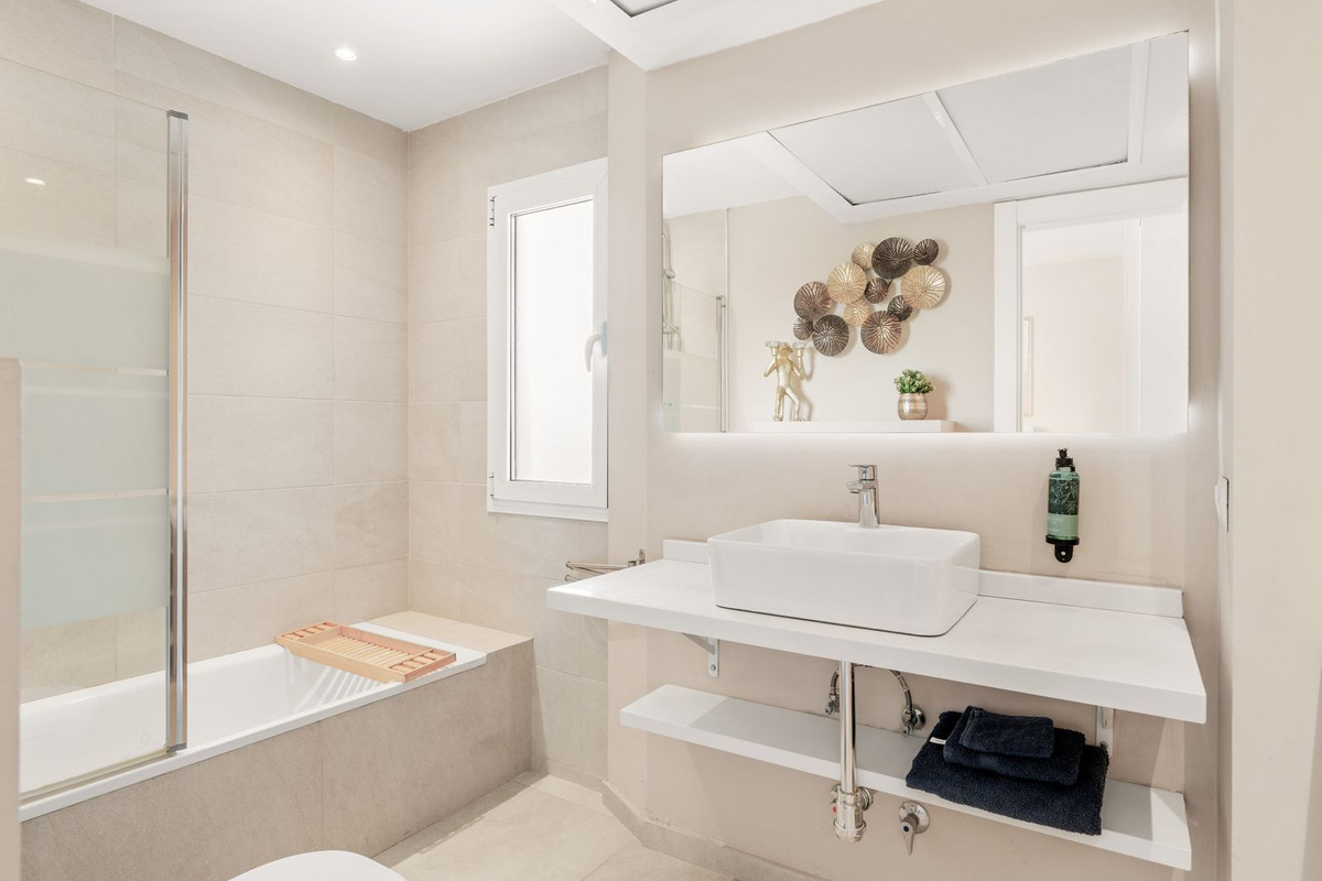 3 Bed Apartment for sale in Torremolinos Costa Del Sol, Málaga, Spain