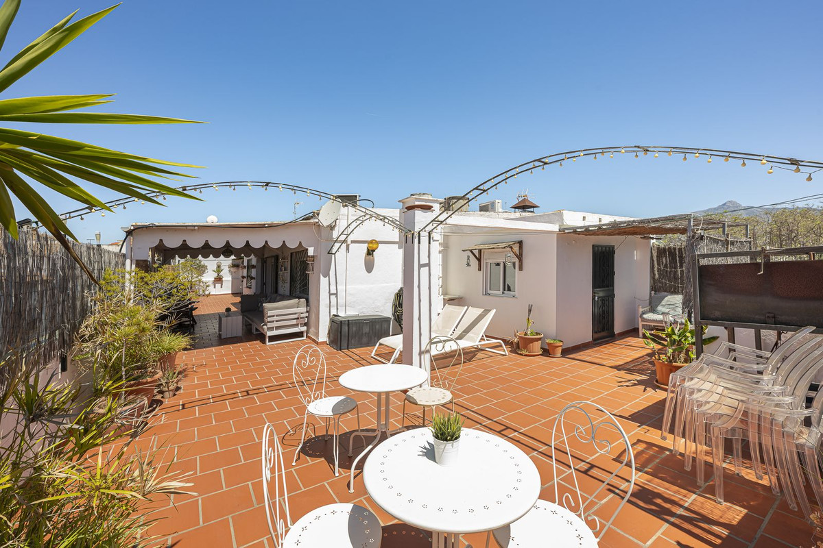 6 Bed Apartment for sale in San Pedro De Alcántara Costa Del Sol, Málaga, Spain
