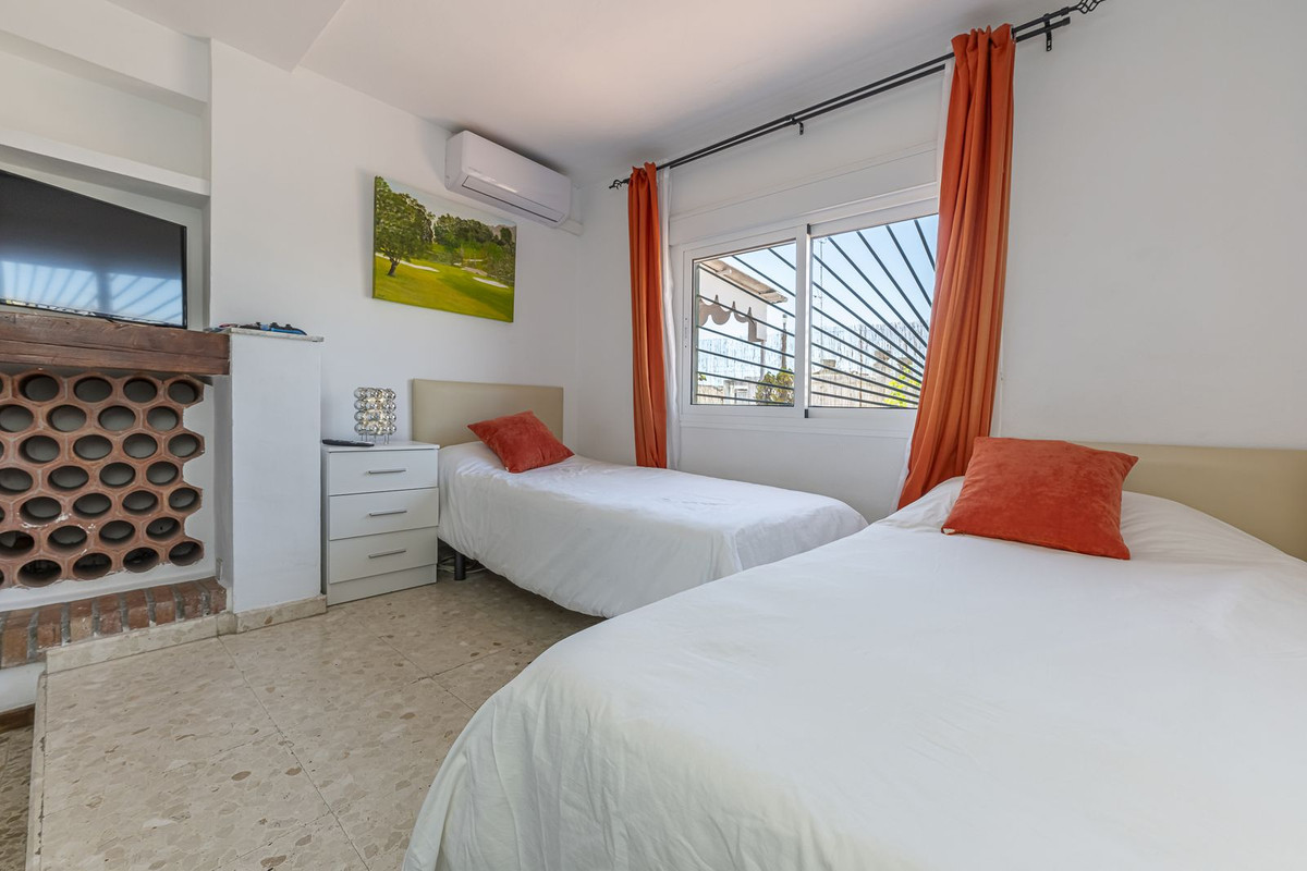 6 Bed Apartment for sale in San Pedro De Alcántara Costa Del Sol, Málaga, Spain
