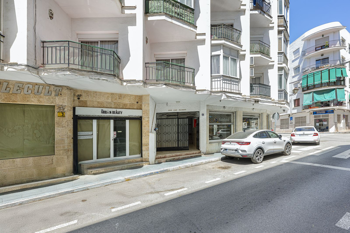 6 Bed Apartment for sale in San Pedro De Alcántara Costa Del Sol, Málaga, Spain