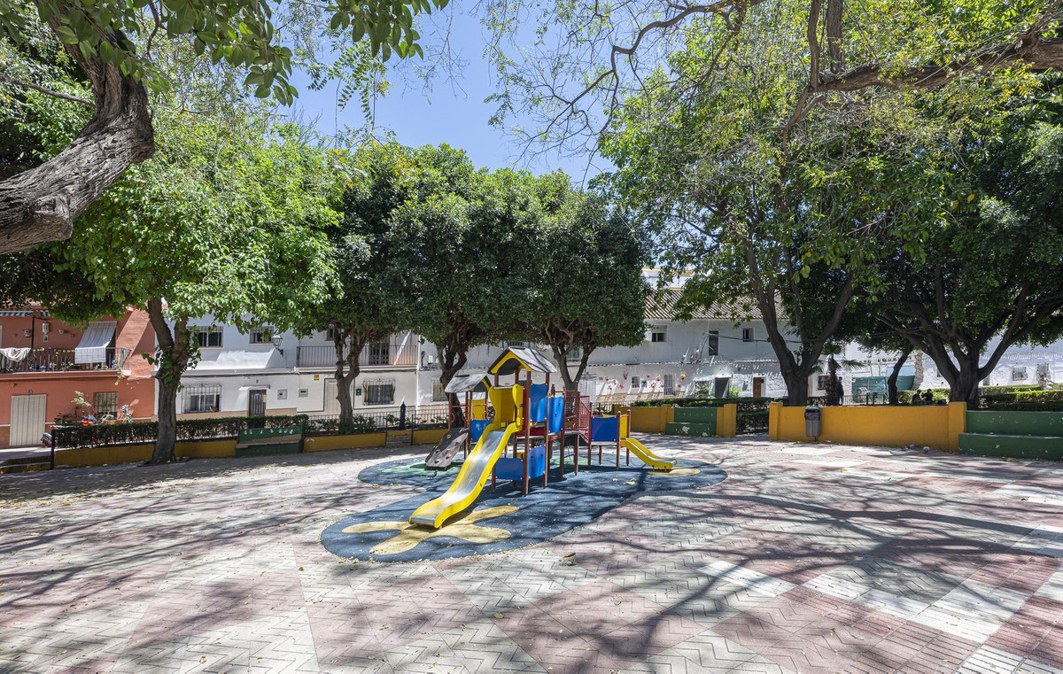 6 Bed Apartment for sale in San Pedro De Alcántara Costa Del Sol, Málaga, Spain