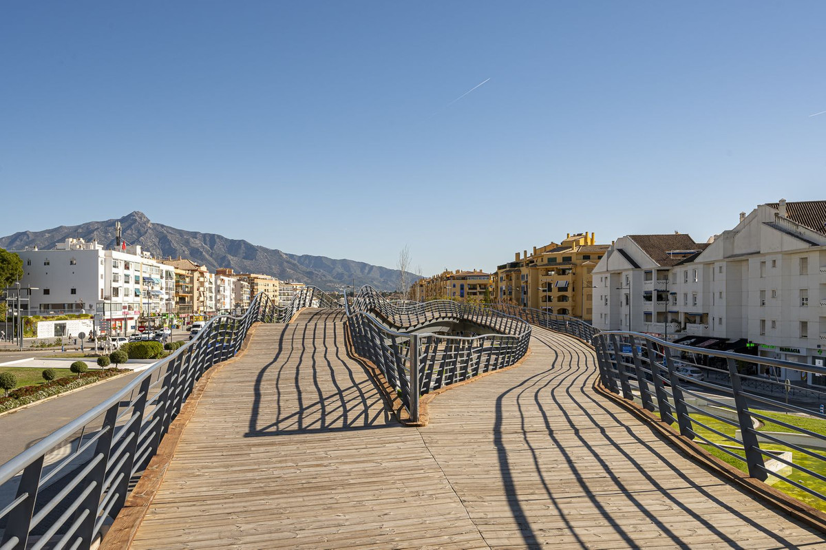 6 Bed Apartment for sale in San Pedro De Alcántara Costa Del Sol, Málaga, Spain