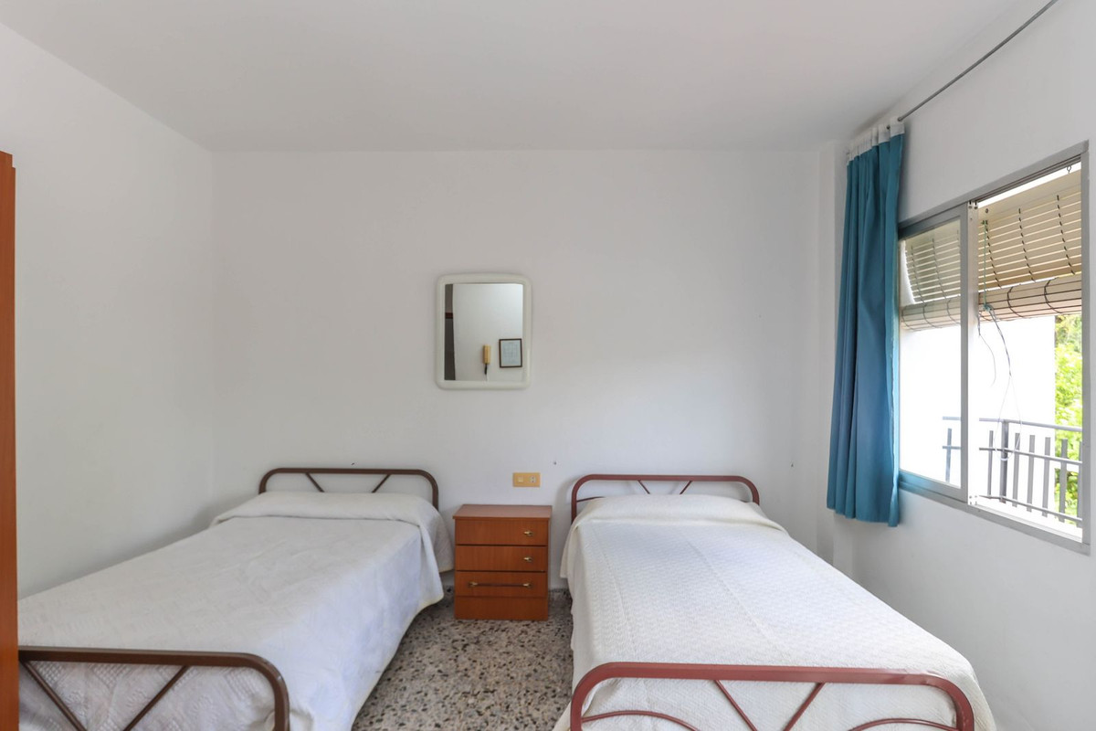 26 Bed Commercial unit for sale in Tolox Costa Del Sol, Málaga, Spain