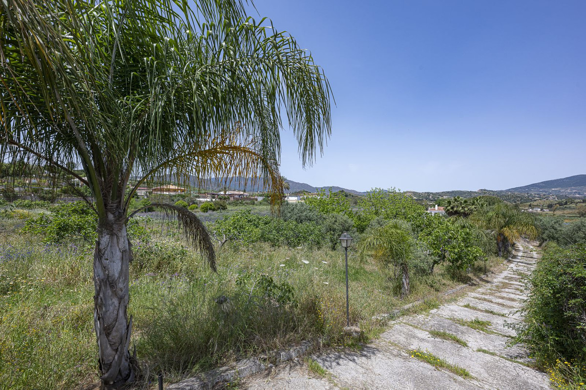 Se vende Terreno Rustico  en Costa Del Sol, Málaga, España