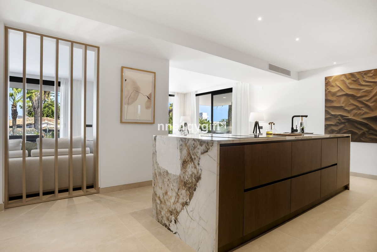 4 Bed Townhouse for sale in Guadalmina Alta Costa Del Sol, Málaga, Spain