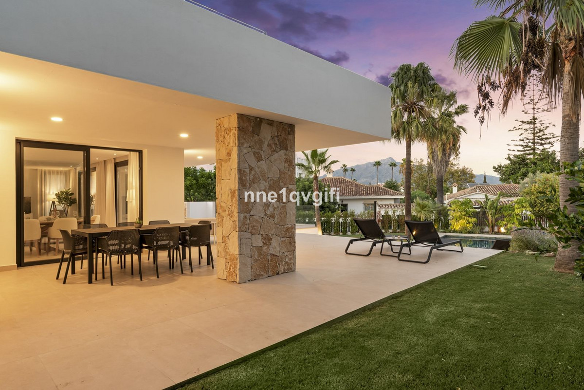 4 Bed Townhouse for sale in Guadalmina Alta Costa Del Sol, Málaga, Spain