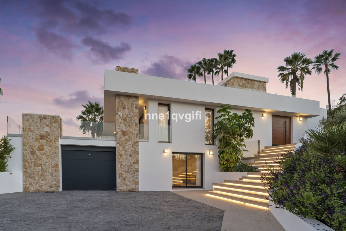 4 Bed Townhouse for sale in Guadalmina Alta Costa Del Sol, Málaga, Spain