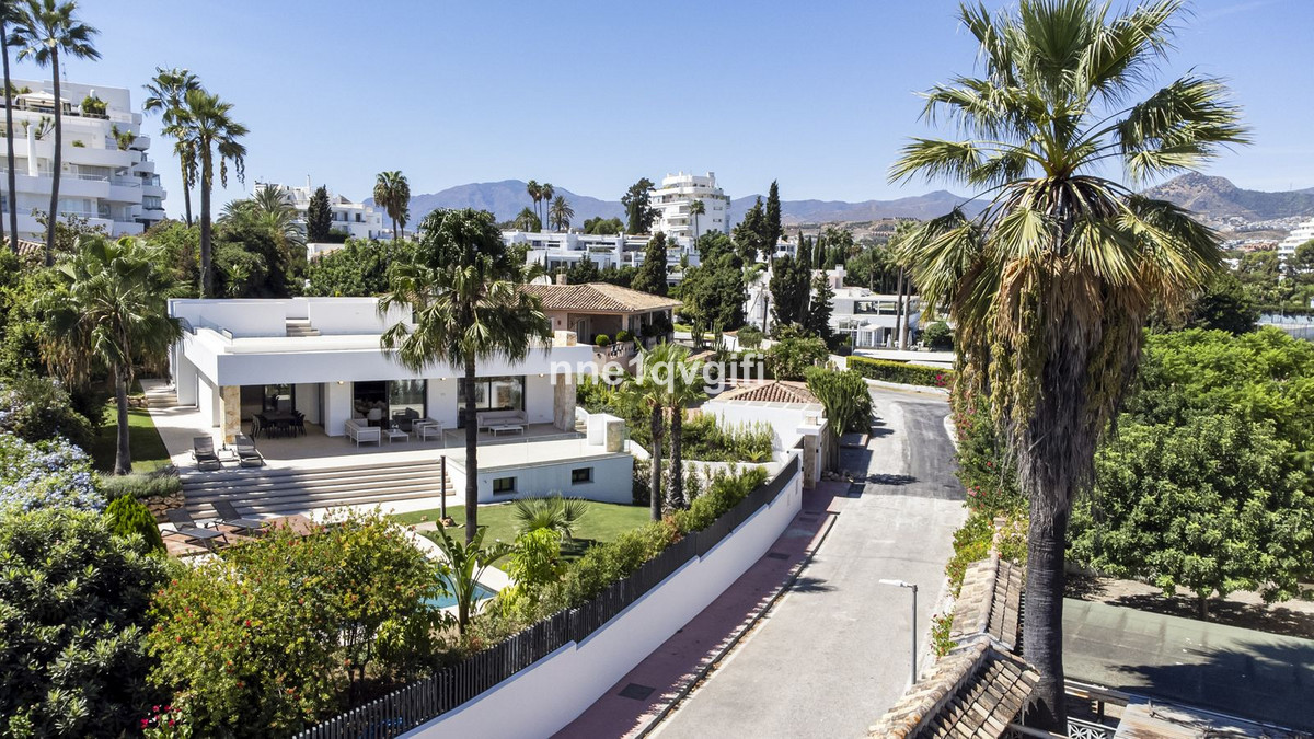 4 Bed Townhouse for sale in Guadalmina Alta Costa Del Sol, Málaga, Spain